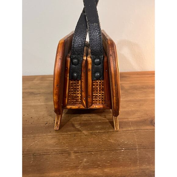 Vintage Woven Wooden Box Purse with Flower Detail and Wicker Panels - Picture 6 of 10